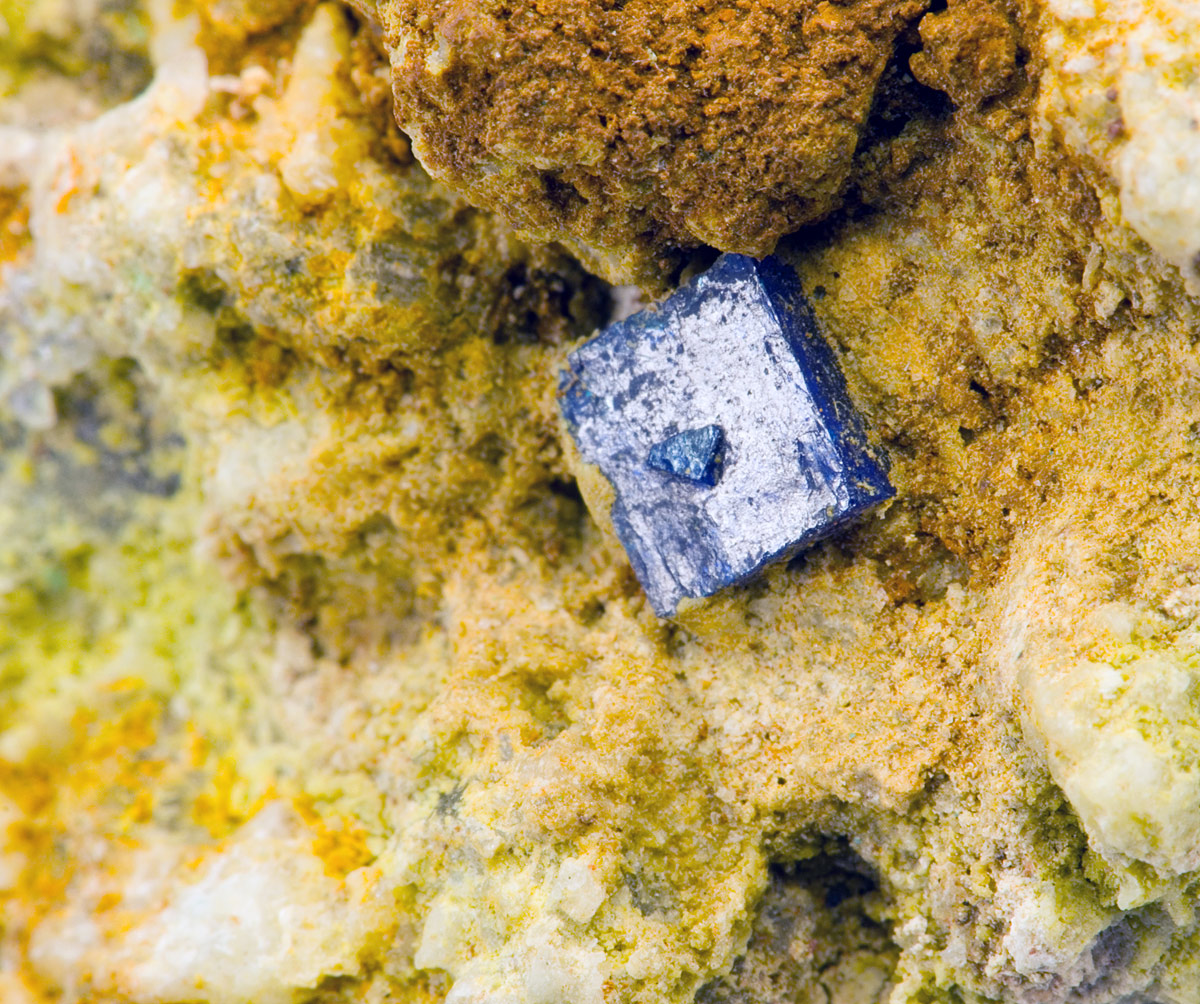 Boleite - Amelia Mine,  Santa Rosal�a (El Bole�),  Bole� District,  Mun. de Muleg�,  Baja California Sur,  Mexico (Type Locality)