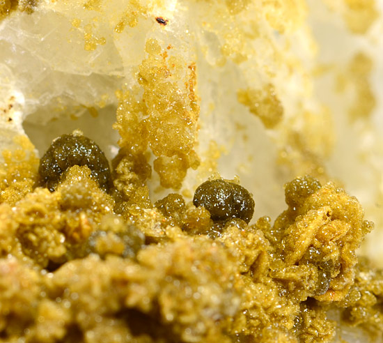 Zanazziite - Ponte do Piaui Claim, Corrego do Piaui, Itinga, Minas Gerais, Brazil