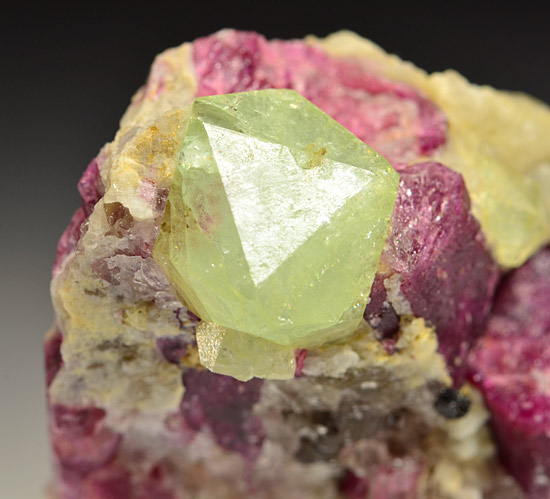 Rhodizite (gemmy) rich of Rubidium (Rb) with Rubellite - Tetezantsio - Madagascar