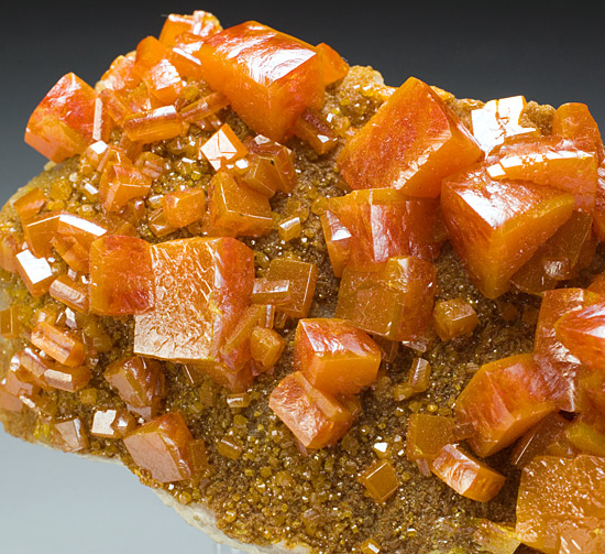 Wulfenite - Erupci�n mine - Los Lamentos Mts - Mun. de Ahumada - Chihuahua - Mexico