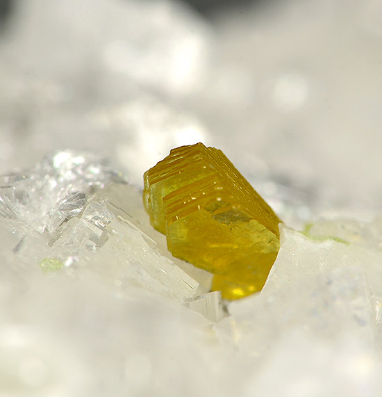 Bastn�site-(Ce) - Trimouns, Luzenac, Ariege, France