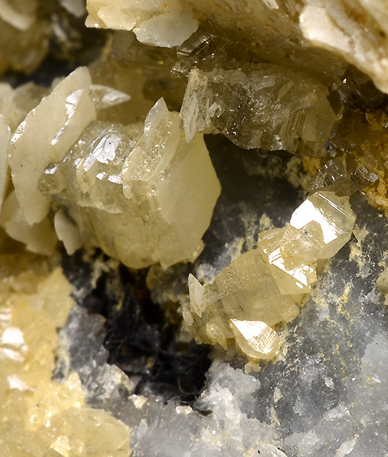 Stolzite - Mine S.te Lucie - Loziere - France