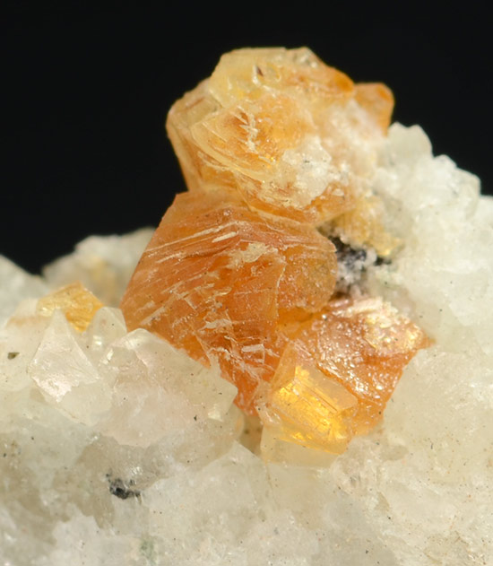 Quintinite-(2H) - Jacupiranga mine,  Cajati,  S�o Paulo,  Brazil (TYPE LOCALITY)