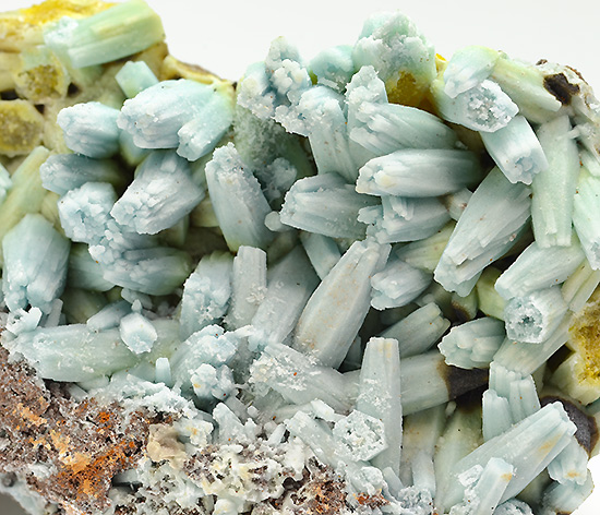 Plumbogummite ps after pyromorphite - Yangshuo mine - Guangxi Autonomous Region - China