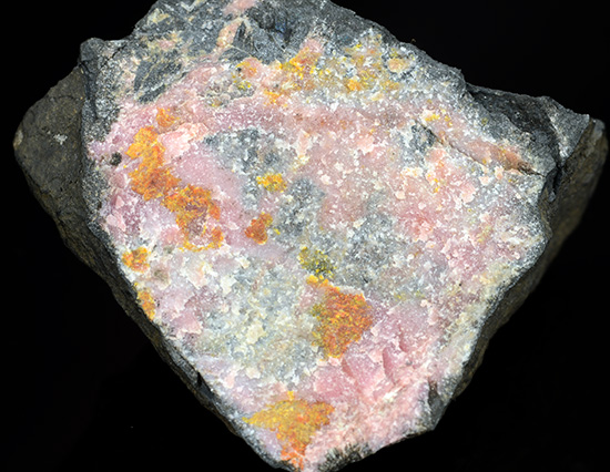 Manganberzeliite - Tanatz Alp, Spl�gen, Rheinwald, Hinterrhein Valley, Graub�nden, Switzerland