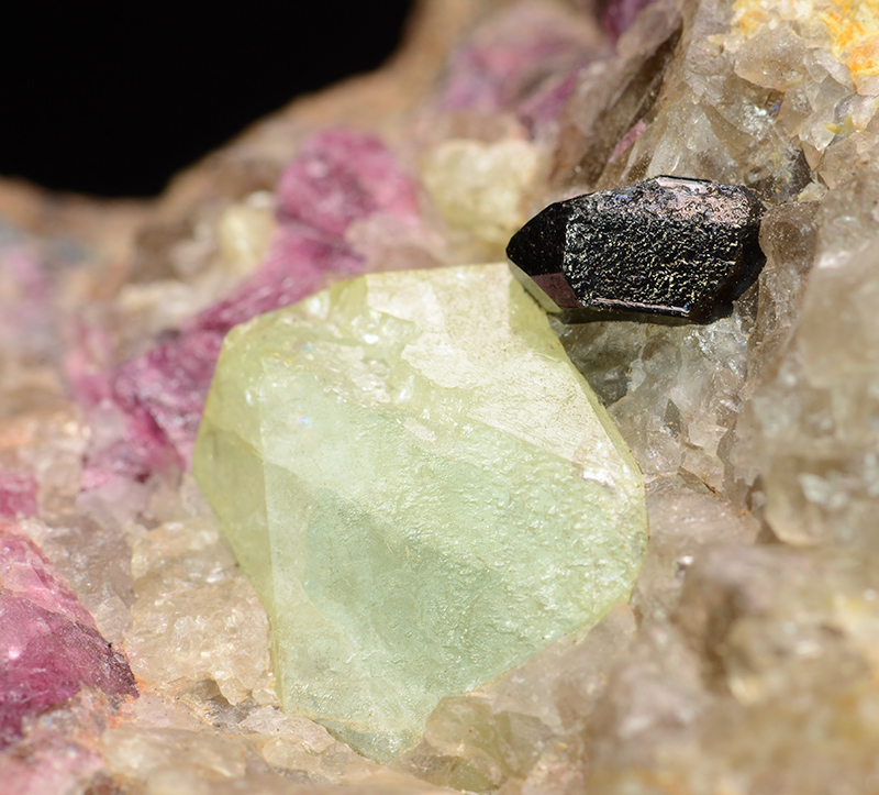 Columbite-(Mn) with Rhodizite - Tetezantsio pegmatites  - Madagascar