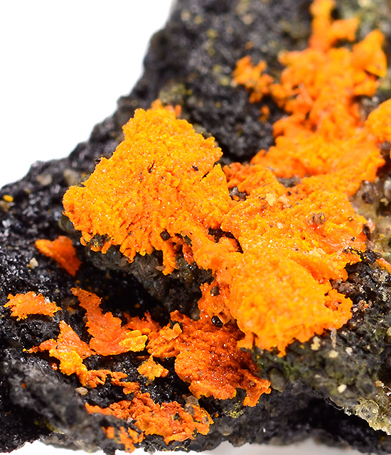 Lasalite - Vanadium Queen Mine, La Sal Creek Canyon, La Sal District (Paradox Valley District), San Juan Co., Utah, USA (TYPE LOCALITY)