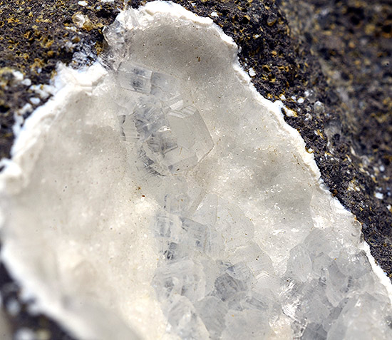 Herschelite (Chabazite-Na) - Rupe di Aci Castello - Aci Castello - Etna Volcanic Complex - Catania prov. - Sicily - Italy (TYPE LOCALITY)