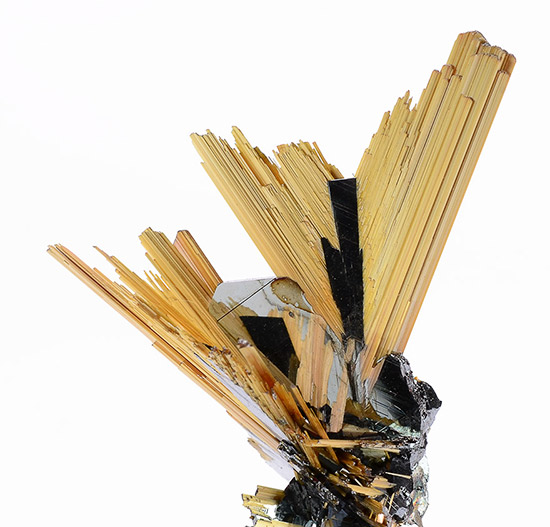 Rutile on Hematite - Novo Horizonte, Bahia, Brazil