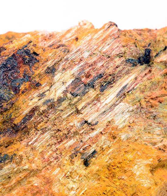 Manganogrunerite - Razoare,  Maramureș Co.,  Romania