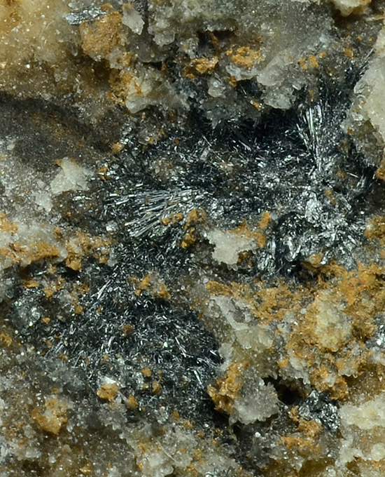 F�l�ppite -  Kreuzberg, Baia Mare (Nagyb�nya), Maramureș Co., Romania (TL)