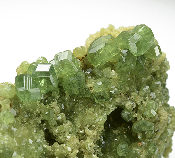 Andradite var. Demantoide - Ambanja District, Diana Region, Antsiranana - Magagascar