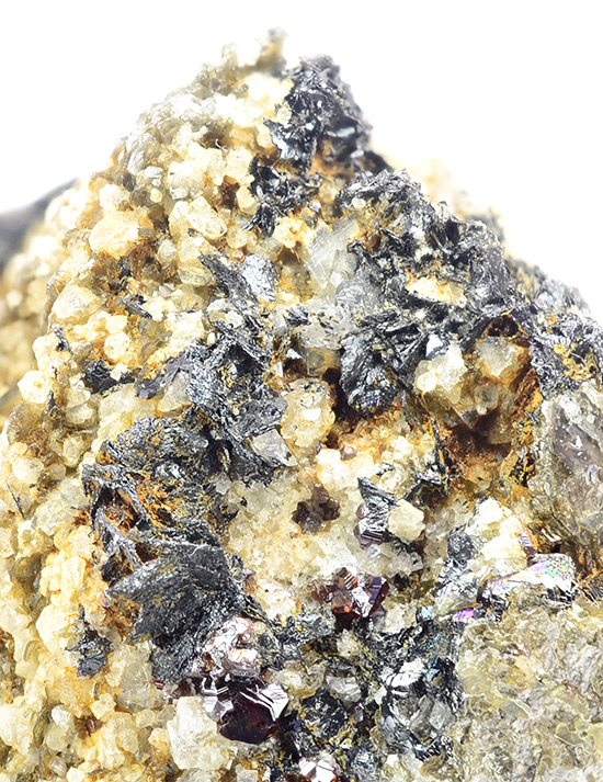 Cervandonite-(Ce) - Gorb, L�rchultini, Binn, Goms, Valais, Switzerland