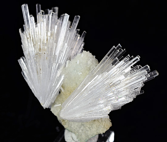 Natrolite - Mumbai District, Maharashtra, India