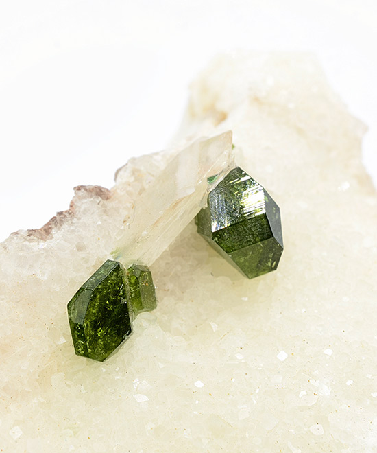 Fluor-Uvite - Pomba pit, Serra das �guas, Brumado, Bahia, Brazil