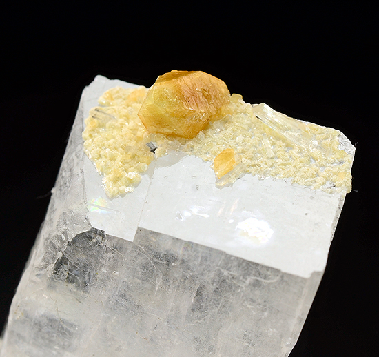 Florencite-Ce - Pomba pit, Serra das �guas, Brumado, Bahia, Brazil