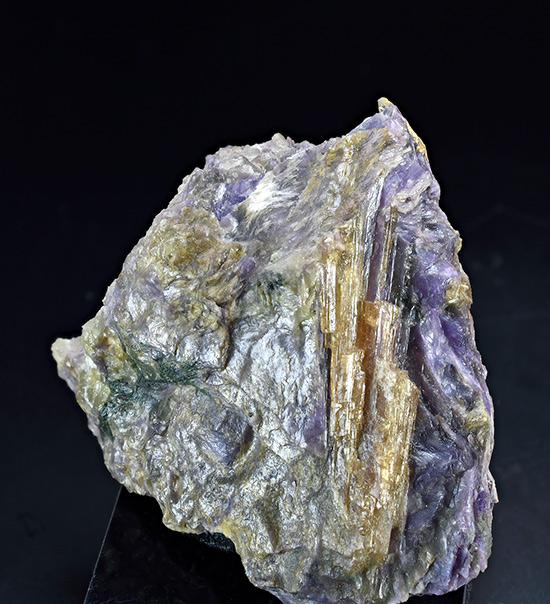 Tinaksite - Murunskii Massif, Chara and Tokko Rivers Confluence, Aldan Shield, Saha Republic ,Yakutia, Eastern-Siberian Region, Russia - Type Locality