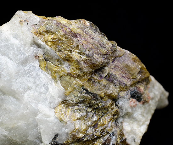 Hiortdahlite type I - Ar�ya (Ar�; Store Ar�ya), Langesundsfjorden, Larvik, Vestfold, Norway