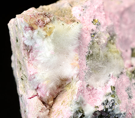 Apjohnite with Rhodochrosite - Manuelita mine, Morococha Distr., Yauli Prov., Junin - Per�