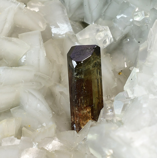 Allanite-(Ce) -  Trimouns Talc Mine, Luzenac, Ari�ge, Midi-Pyr�n�es, France