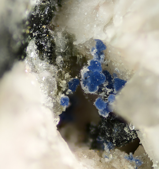 Thortveitite - Seula mine, Mount Camoscio, Oltrefiume, Baveno, Verbano-Cusio-Ossola Province, Piedmont, Italy